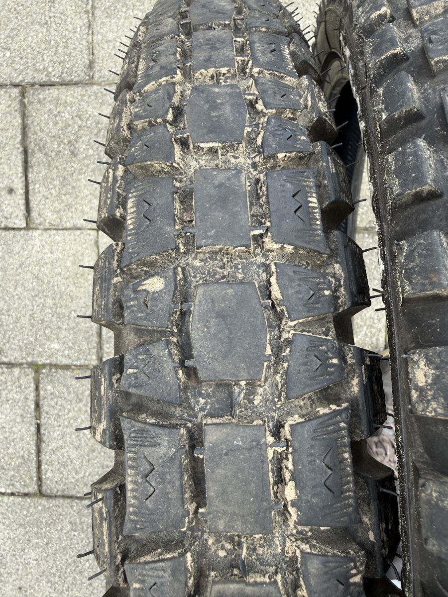 Tutti i ricambio per moto: 2x Pneus zu Kleinmotorrad – Usato da Reisiswil venduto da uleibundgut 4