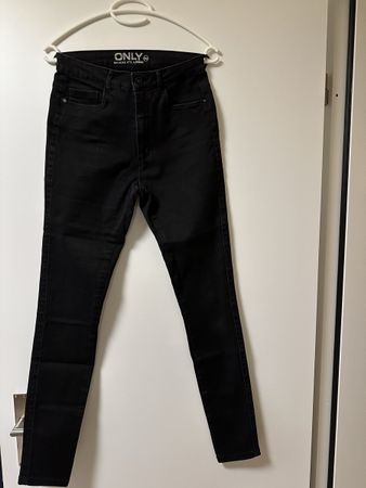 Skinny-Jeans ONLY Gr. M/32 schwarz
