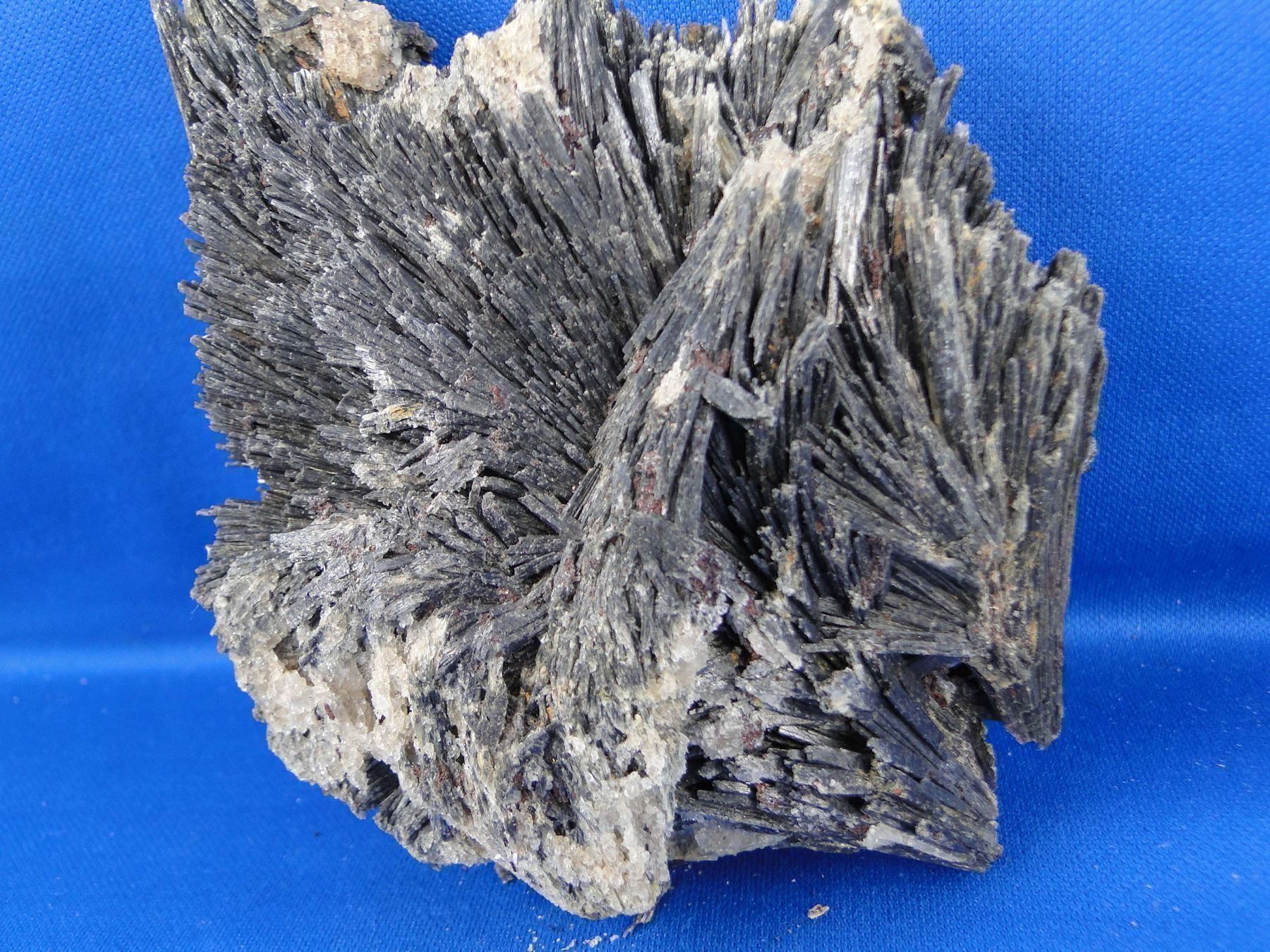 Minerali & Pietre curative: Kyanit – Usato da Schinznach Bad venduto da Demerald 8