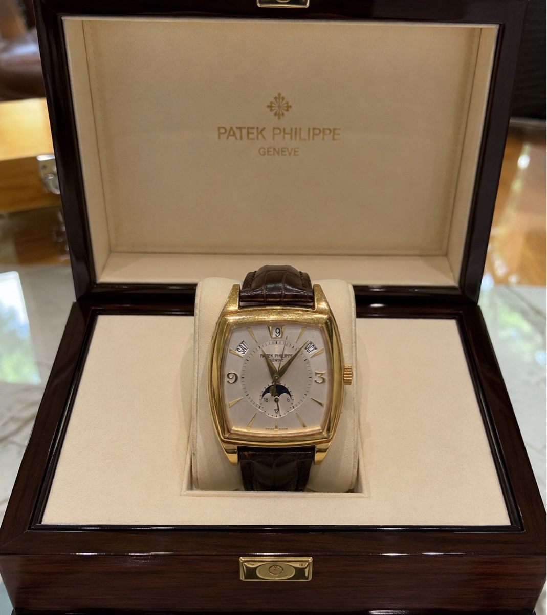 Patek Philippe Orologi: Patek Philippe gondolo calendrier annuel  – Usato da Genève venduto da Heritage_geneve