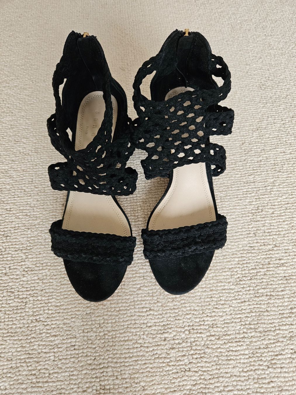 Sandro Scarpe da donna: Sandales Sandro en daim noir – Usato da lausanne venduto da josianemuller