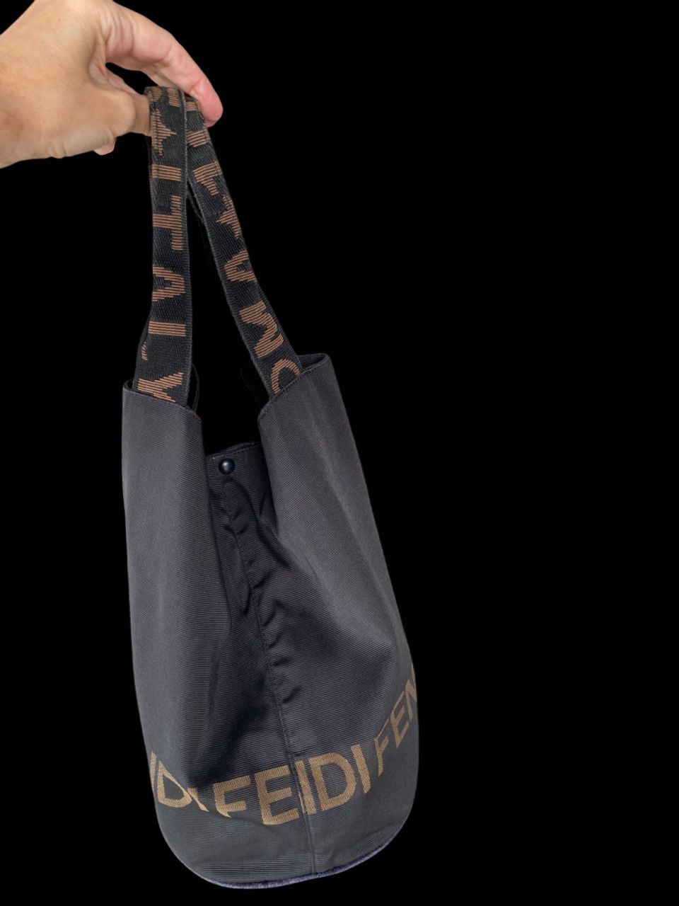 Fendi Borse da donna: Fendi Zucca Schwarz Vintage Beuteltasche – Usato da niederbipp venduto da Esbenz 6
