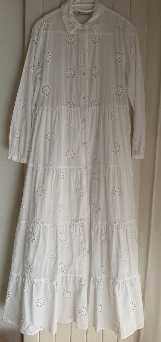 Zara Kleider: ZARA Kleid weiss bestickt – Neu (gemäss Beschreibung) aus Dietikon von and_nw92