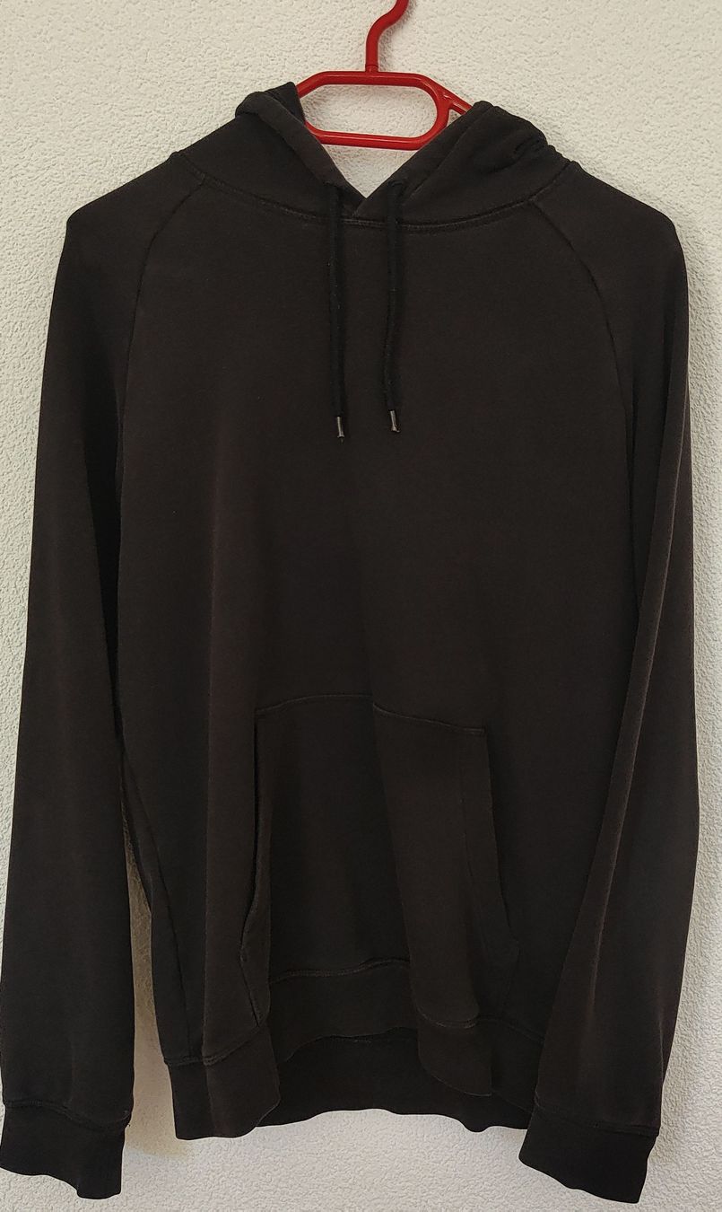 Maglioni & Felpe: Herren Kapuzenpullover schwarz gebraucht – Usato da Niederscherli venduto da lavan1996