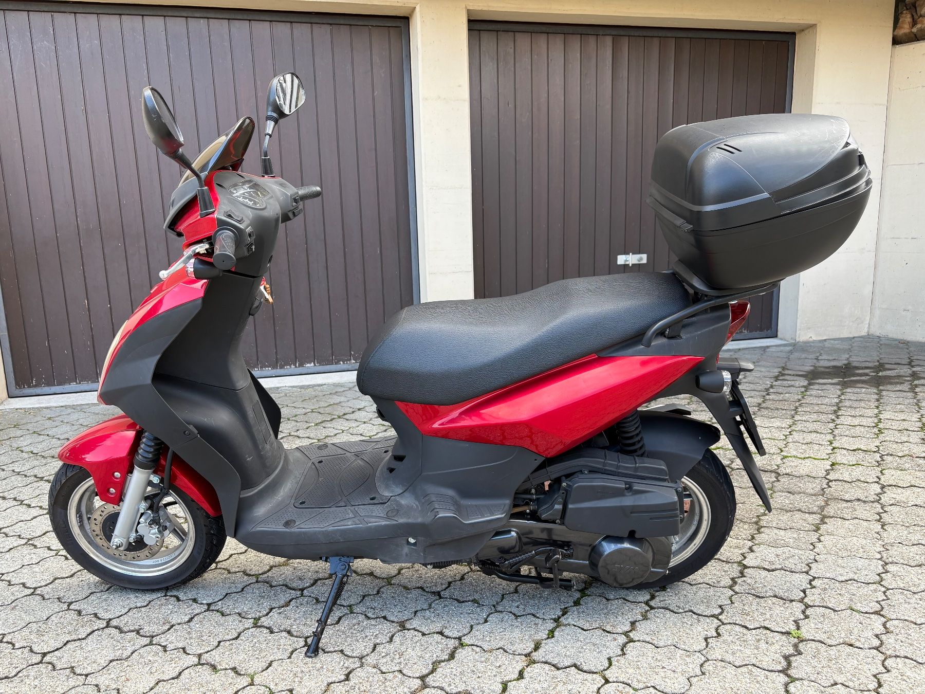 Sym Scooters: Roller SYM Orbit 125 ab Fr. 1.- – Gebraucht aus Einsiedeln von E-Street 2