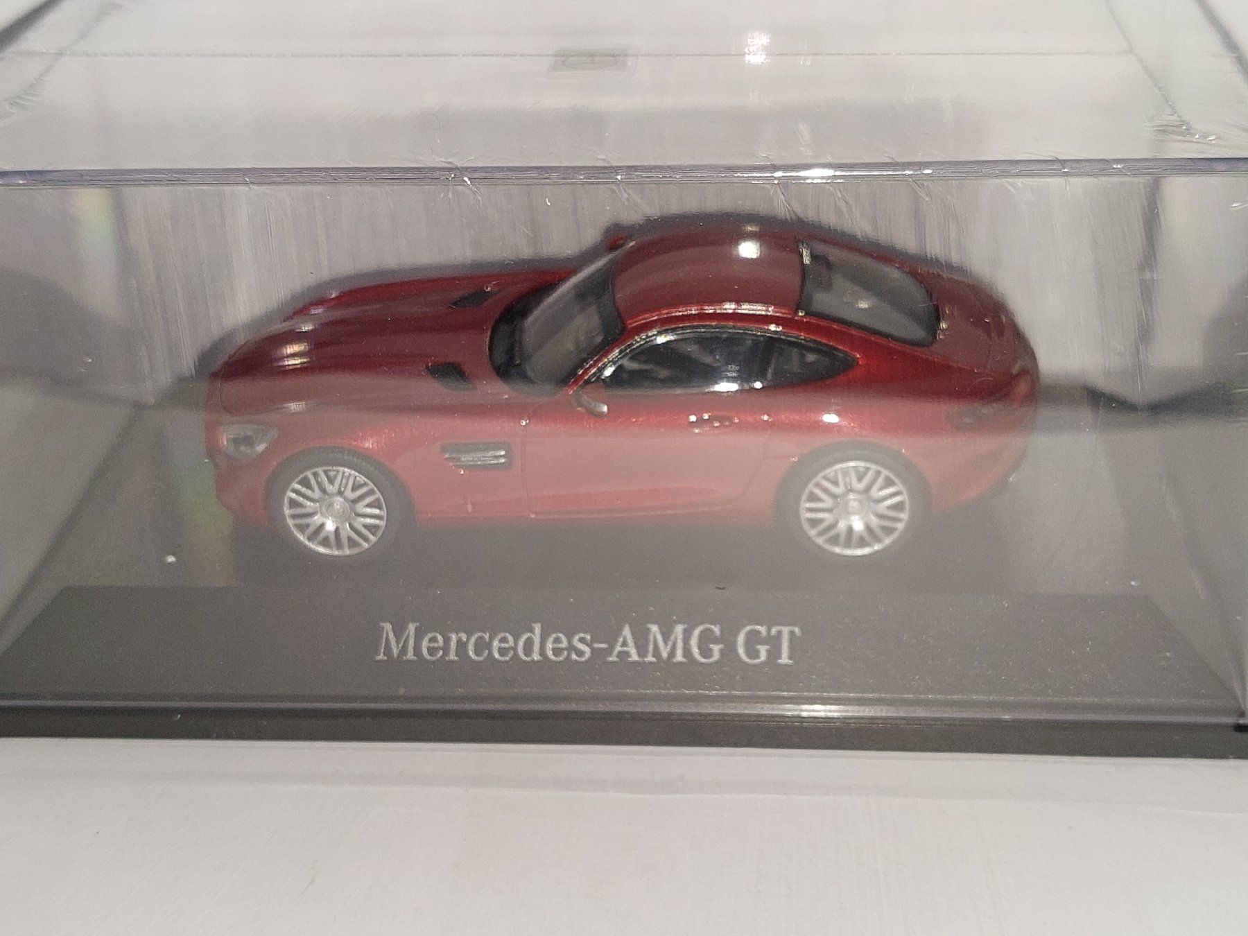 Mercedes-Benz Voitures modèles: Mercedes-AMG GTS 1:43 Norev – Neuf avec emballage d'origine à Diegten par isetta590 4