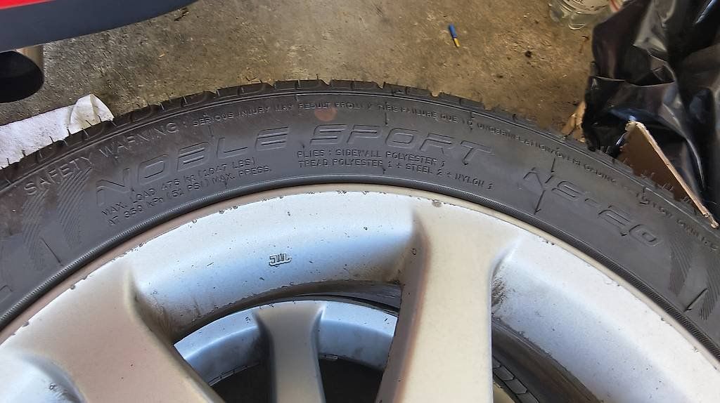 Toyota Pneumatici & Ruote complete: Yaris Ts Sommerräder – Usato da Oberentfelden venduto da ben_m6gp 4