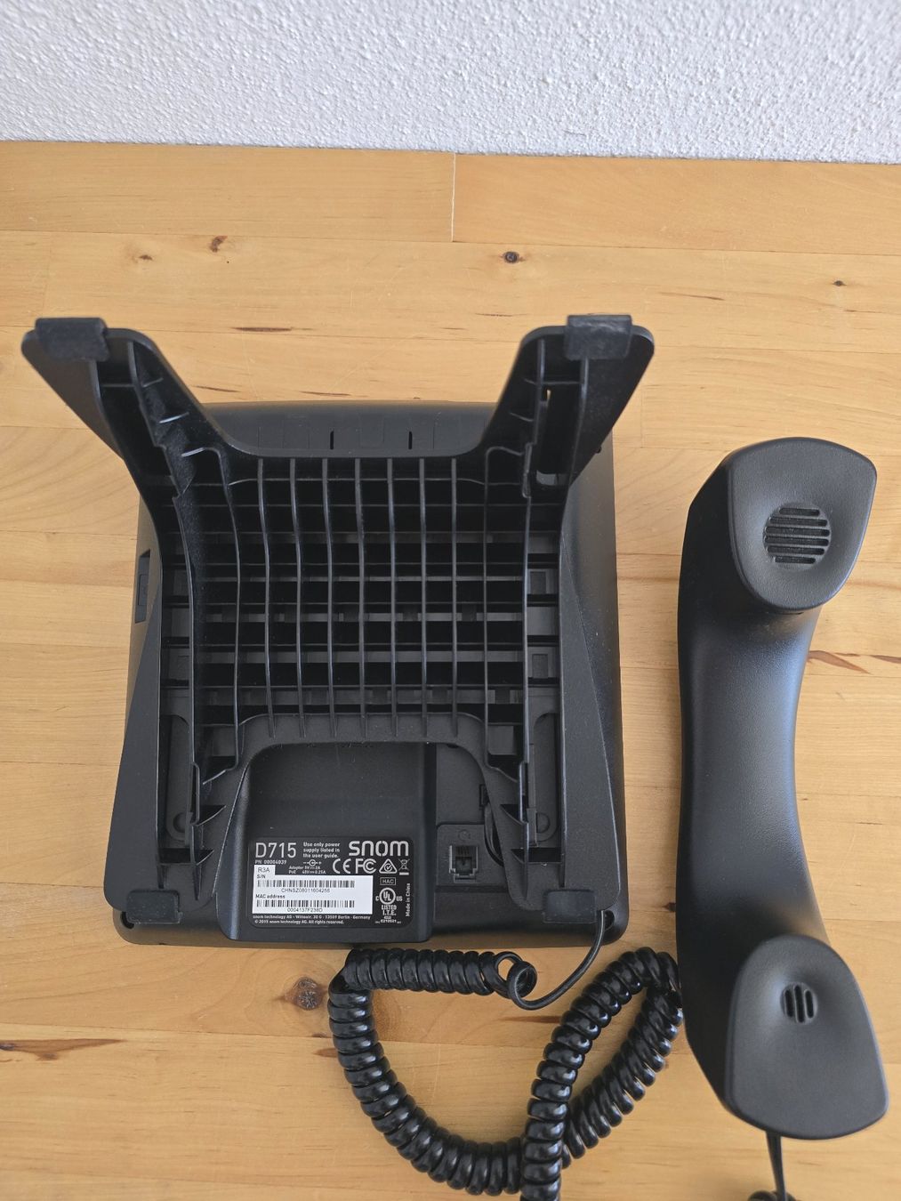 Snom Telefoni: VoIP Telefon SNOM D715, PoE, Gbit-Switch, USB – Usato da Aadorf venduto da Dcand 4