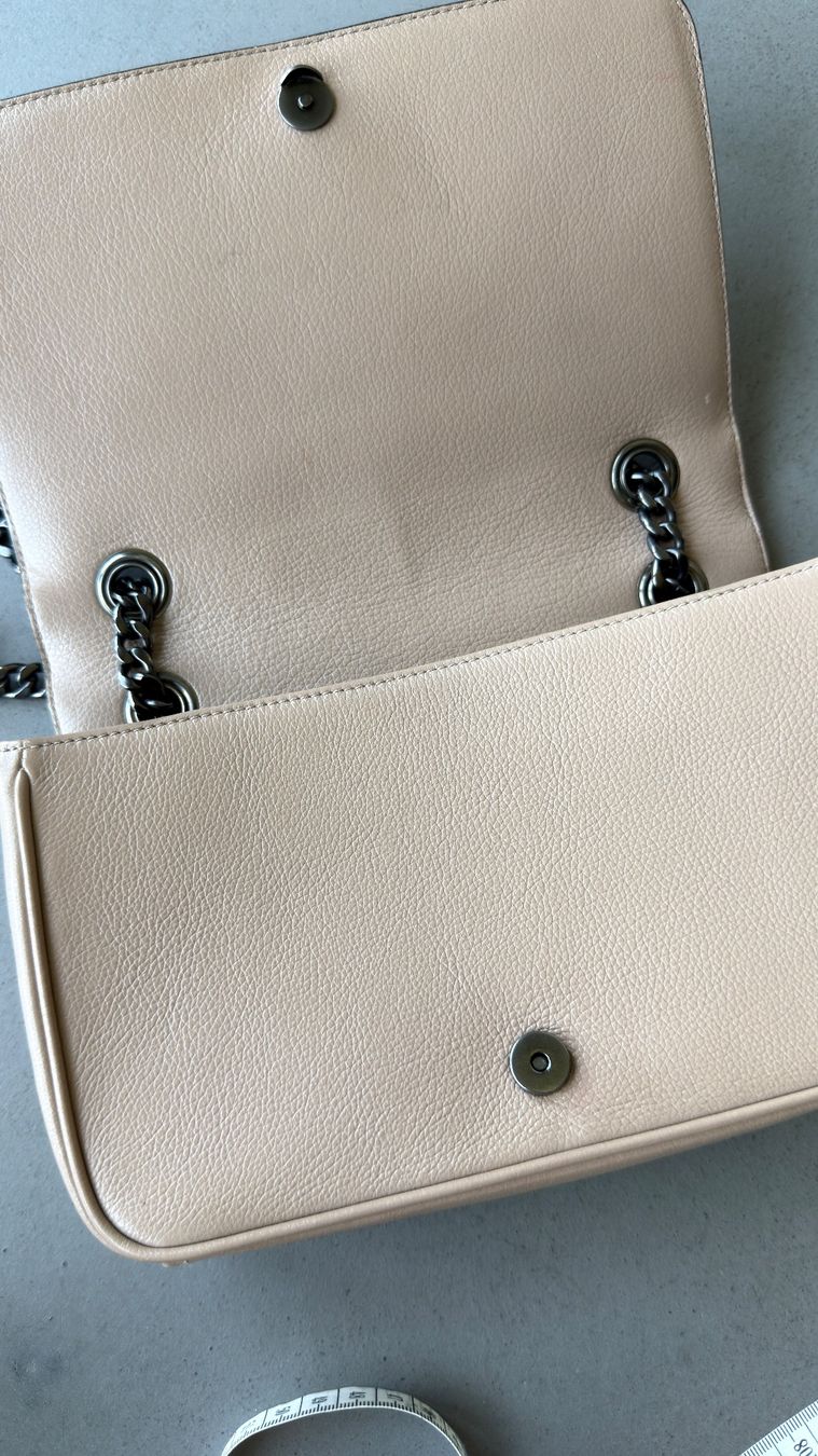 Prada Sacs femmes: Prada Chain Flap Bag Studded Calf Small Perfect Condition – D'occasion à Zürich par xs_s_artikel 5