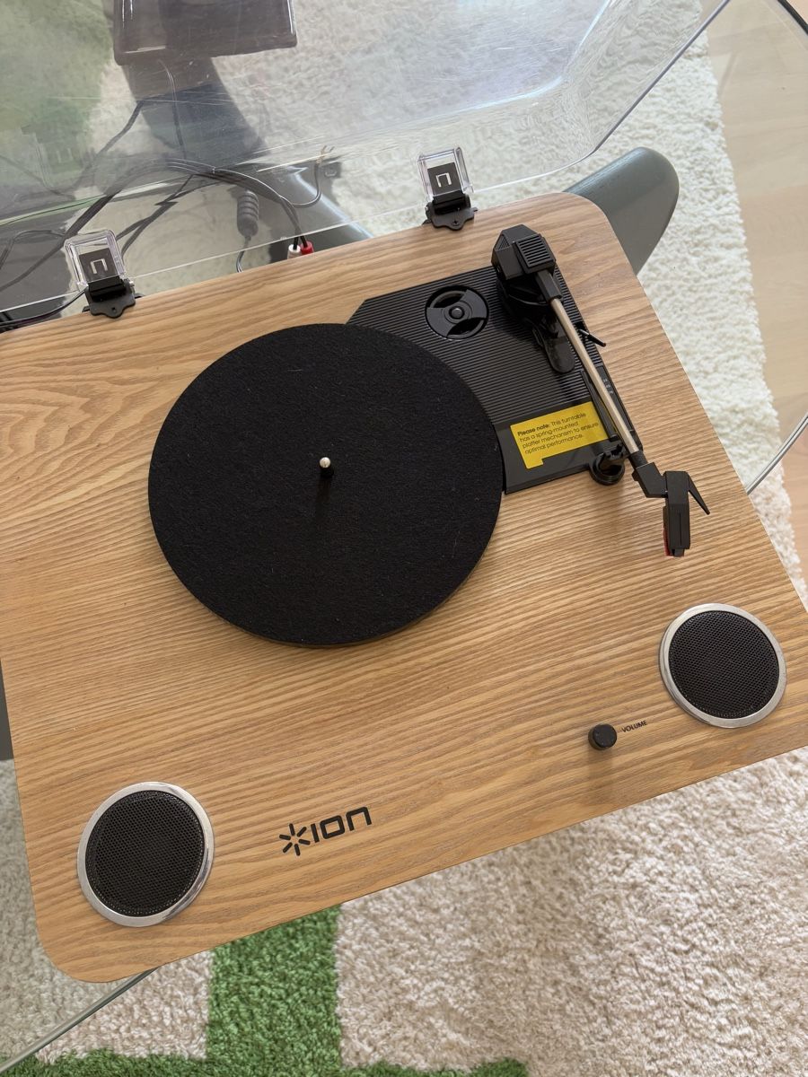 Tourne-disques: vinyl record player – D'occasion à Herrliberg par peperina 1