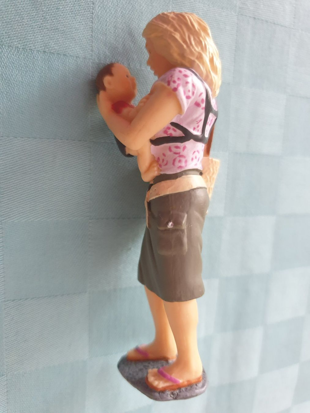 Schleich Statuette: Mutter mit Kind in Bauchtasche Schleich Figur – Usato da Mörschwil venduto da spirspi 1