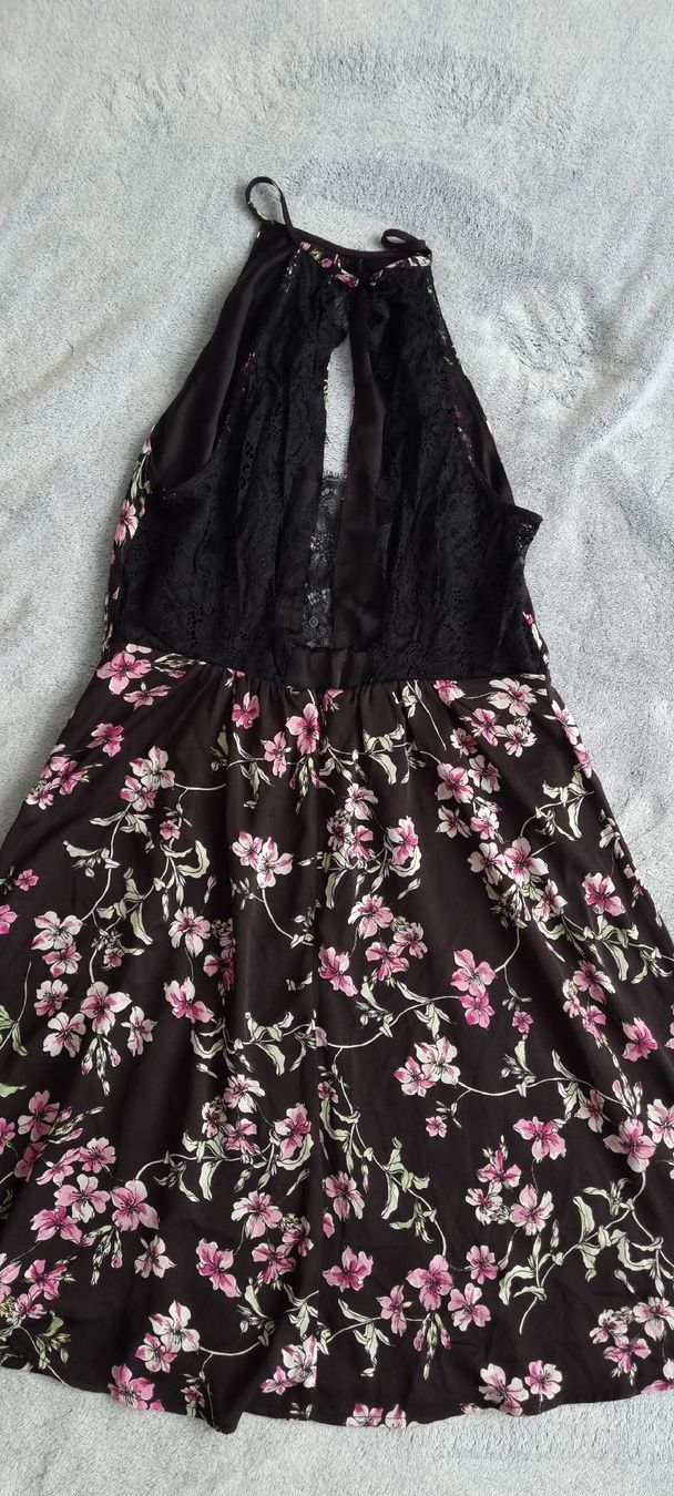 H&M Vestiti: Blumenkleid H&M, Gr. 38 – Usato da St Gallen venduto da vir_5kgt
