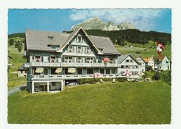 Ansichtskarte 1985 Hotel Friedegg Wildhaus mit Bergmotiv