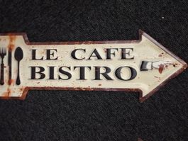 Dekoschild Le Cafe Bistro Pfeilform Rostoptik