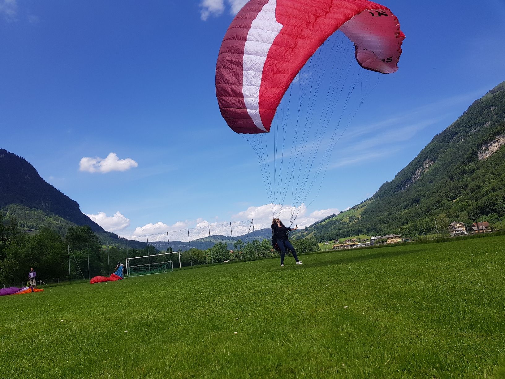 Ozone Sport dell'aria & Aquiloni: Gleitschirm Ozone Mojo 5 – Usato da Immensee venduto da anw_wq2x 2