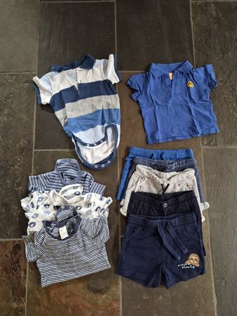 Babykleidung Set Kurzarm Bodys und kurze Hosen Grösse 74/80