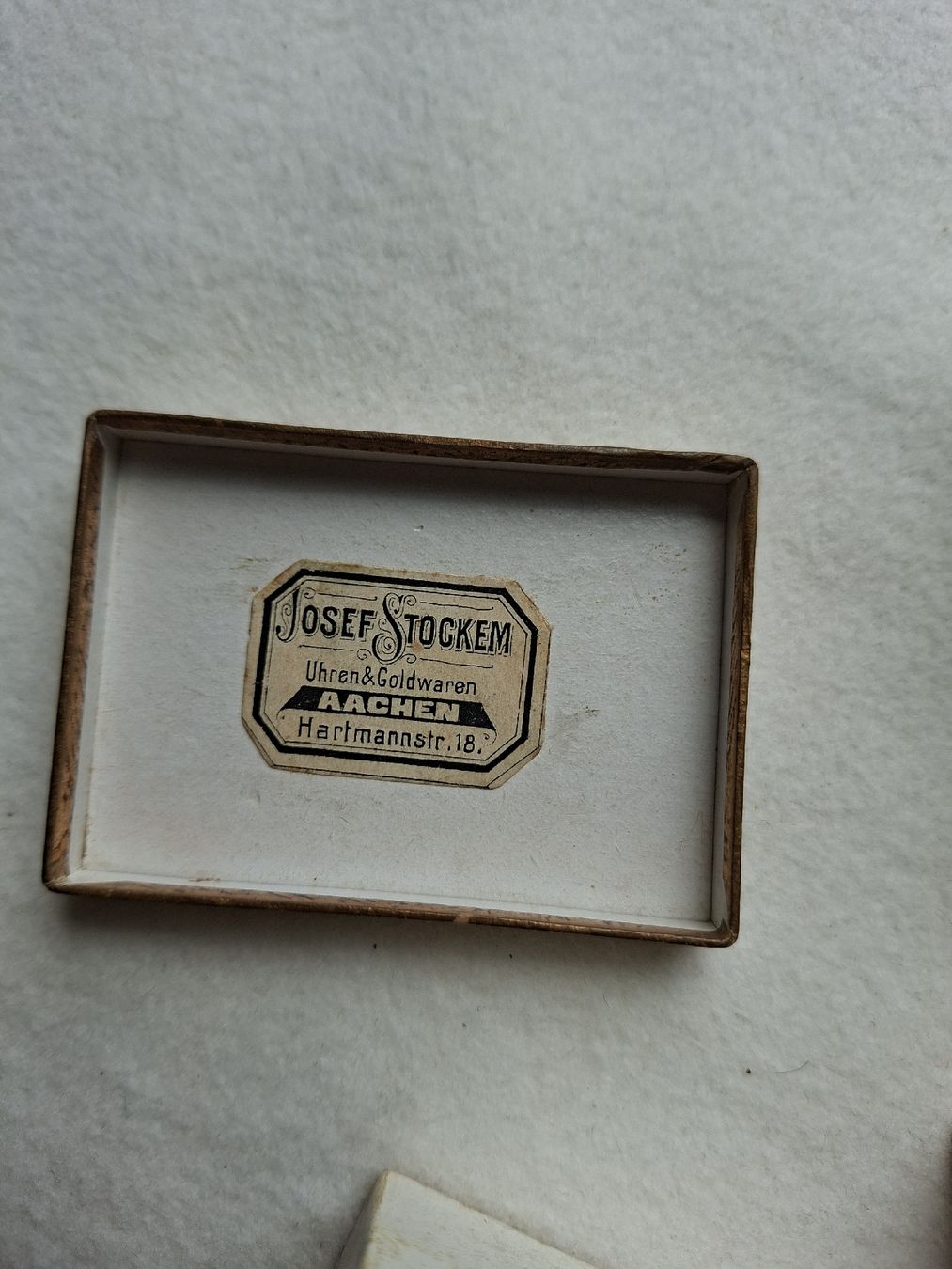 Tutte le decorazioni: 3 antike Kartondosen klein – Usato da Remetschwil venduto da littleredboots 6