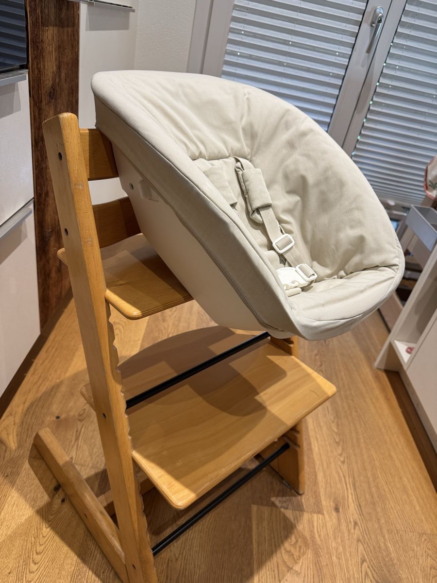Stokke Seggioloni: Stokke Tripp Trapp Babyschale/Newborn Set – Usato da Neuhaus SG venduto da cassanita 1