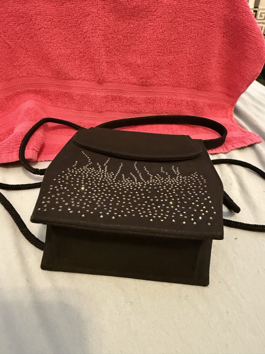 Stuart Weitzman Sacs femmes: Stuart Weitzman Clutch mit Steine – D'occasion à Pfungen par Outlet64 2