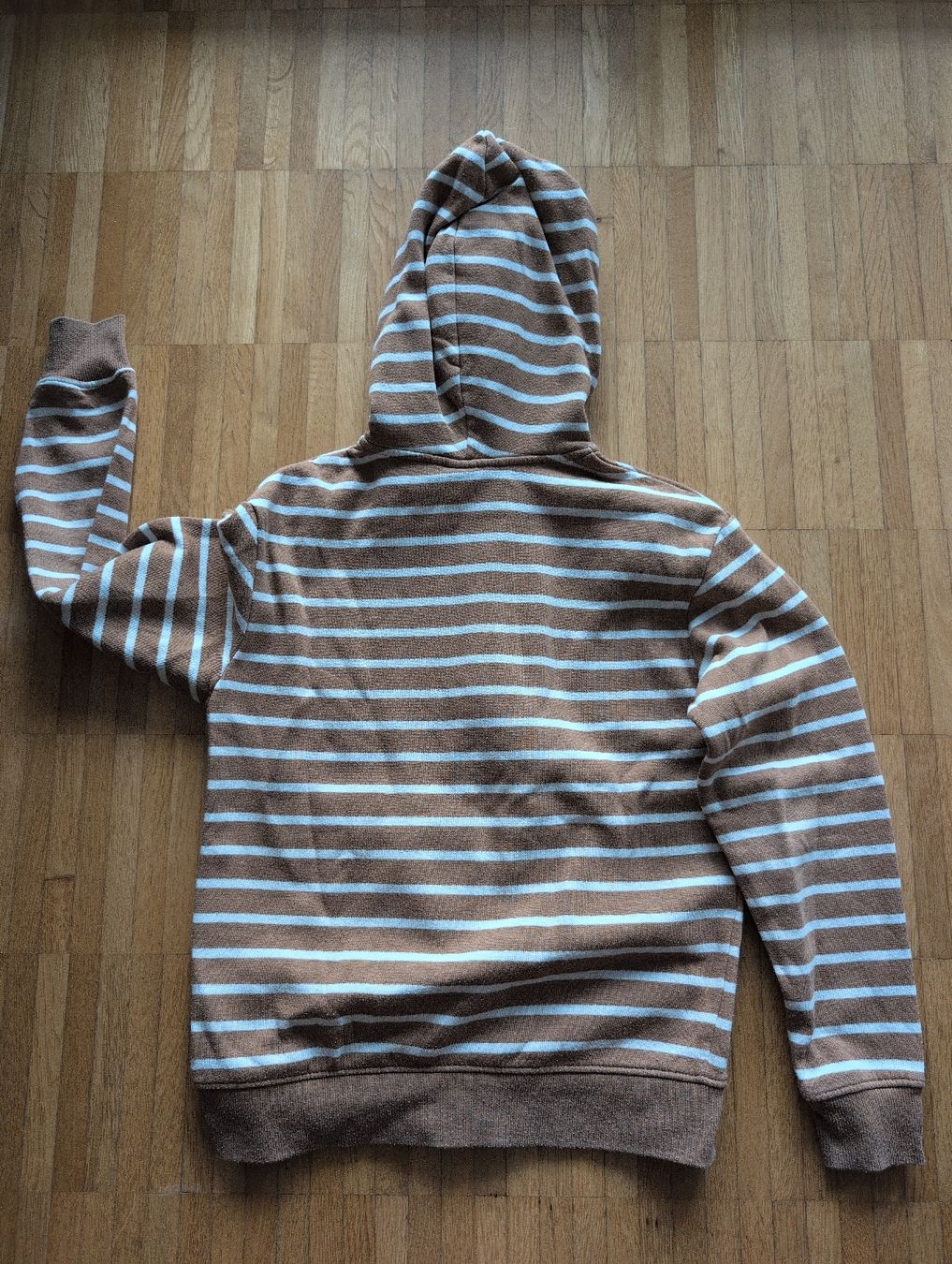 H&M Maglioni & Felpe: Kapuzenpullover gestreift braun/hellblau Grösse 134/140  – Usato da Schwerzenbach venduto da _charme_ 4