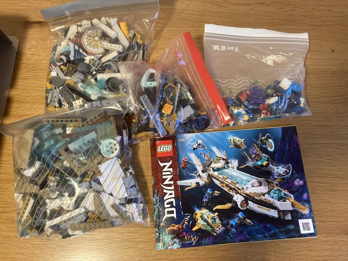 Lego Kit di costruzioni: Ninjago Wassersegler – Usato da Winterthur venduto da Whitefish 2
