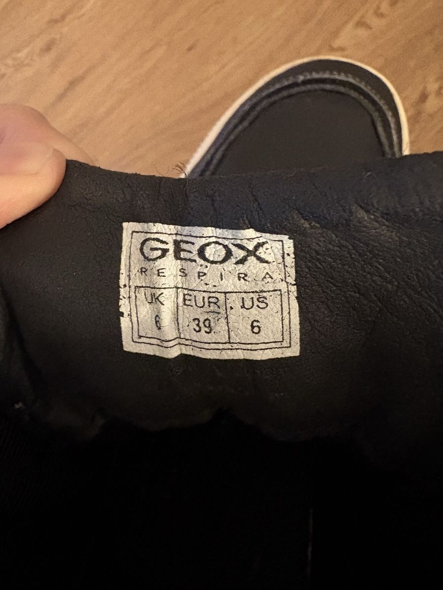 Geox Scarpe per ragazzi: Schuhe Geox, 39, schwarz – Usato da Horgen venduto da Rafnaf 4