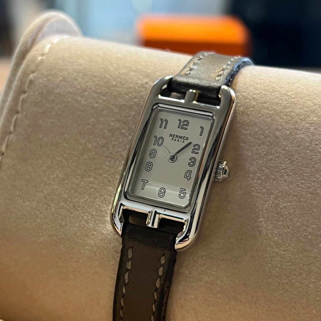Hermès Uhren: Hermès Cape Cod Nantucket 2022 Full Set NA2.110 – Gebraucht aus Carouge GE von Watchaser 2