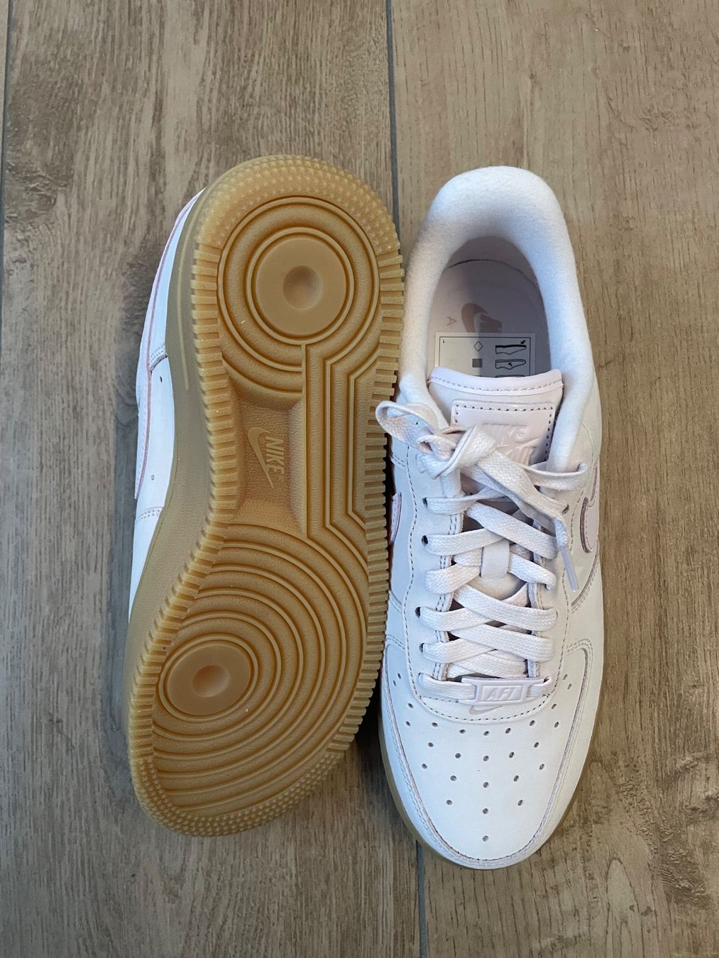 Nike Damenschuhe: Nike Air Force 1 rosa Gr. 38.5 NEU – Neu und originalverpackt aus Waltenschwil von hansnine 5