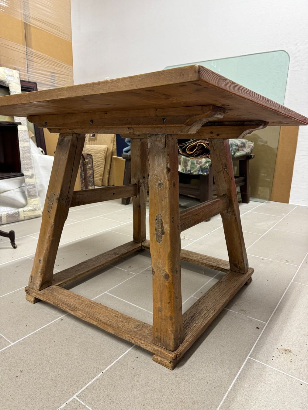 Tavoli: Rustic Table from the 18th Century – Usato da Gsteig b. Gstaad venduto da Auctionly 2