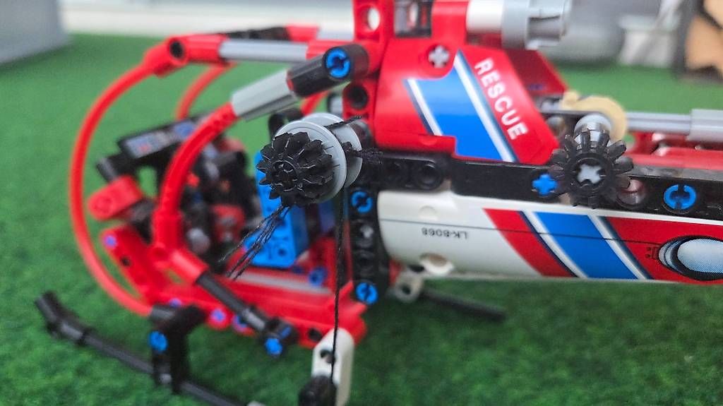 Lego Giocattoli: LEGO Technic, Rescue Helicopter 2011 – Usato da Belp venduto da Yvi76 1