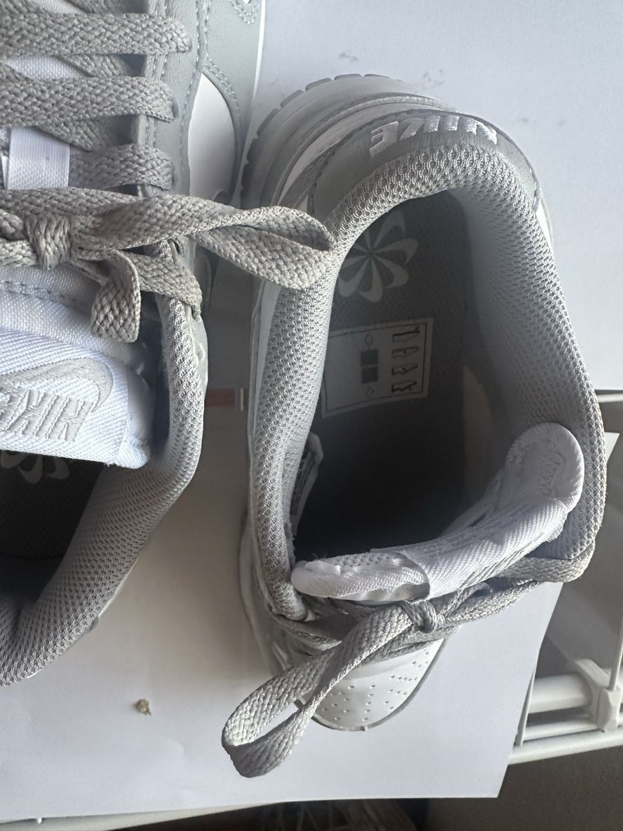 Nike Scarpe da uomo: Nike basket Dunk Low blanc gris – Usato da Lussery-Villars venduto da Bellavita95 4