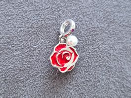 Charm Rose mit Perle +Garantie