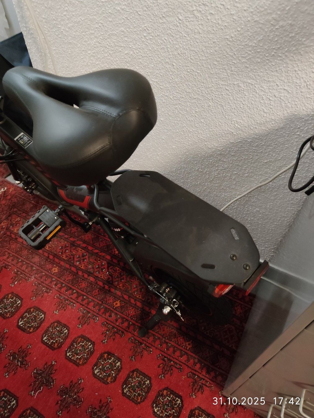 Veicoli elettrici: Fast E-Scooter, neuwertig, Top Zustand, Winter-Schnäppchen – Nuovo (secondo la descrizione) da Glattbrugg venduto da hap_8w8v 2