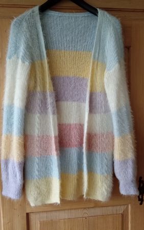 Flauschiger Damen Cardigan, Pastellfarben, Grösse M