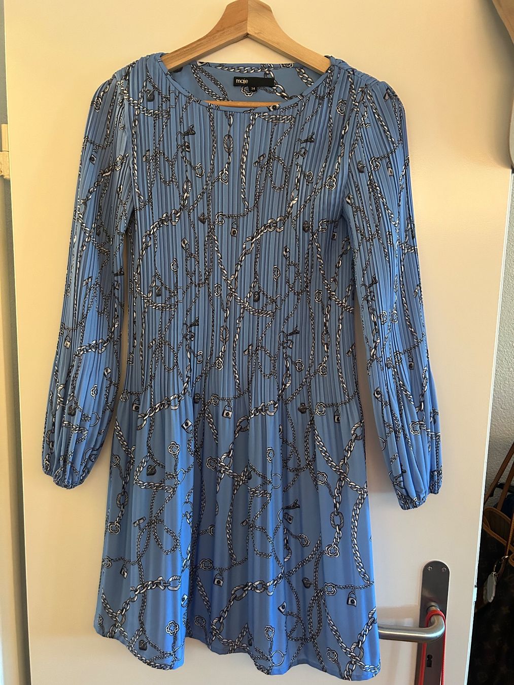 Maje Vestiti: Robe Maje bleu imprimé - Taille 34 – Usato da Solothurn venduto da MO_C23