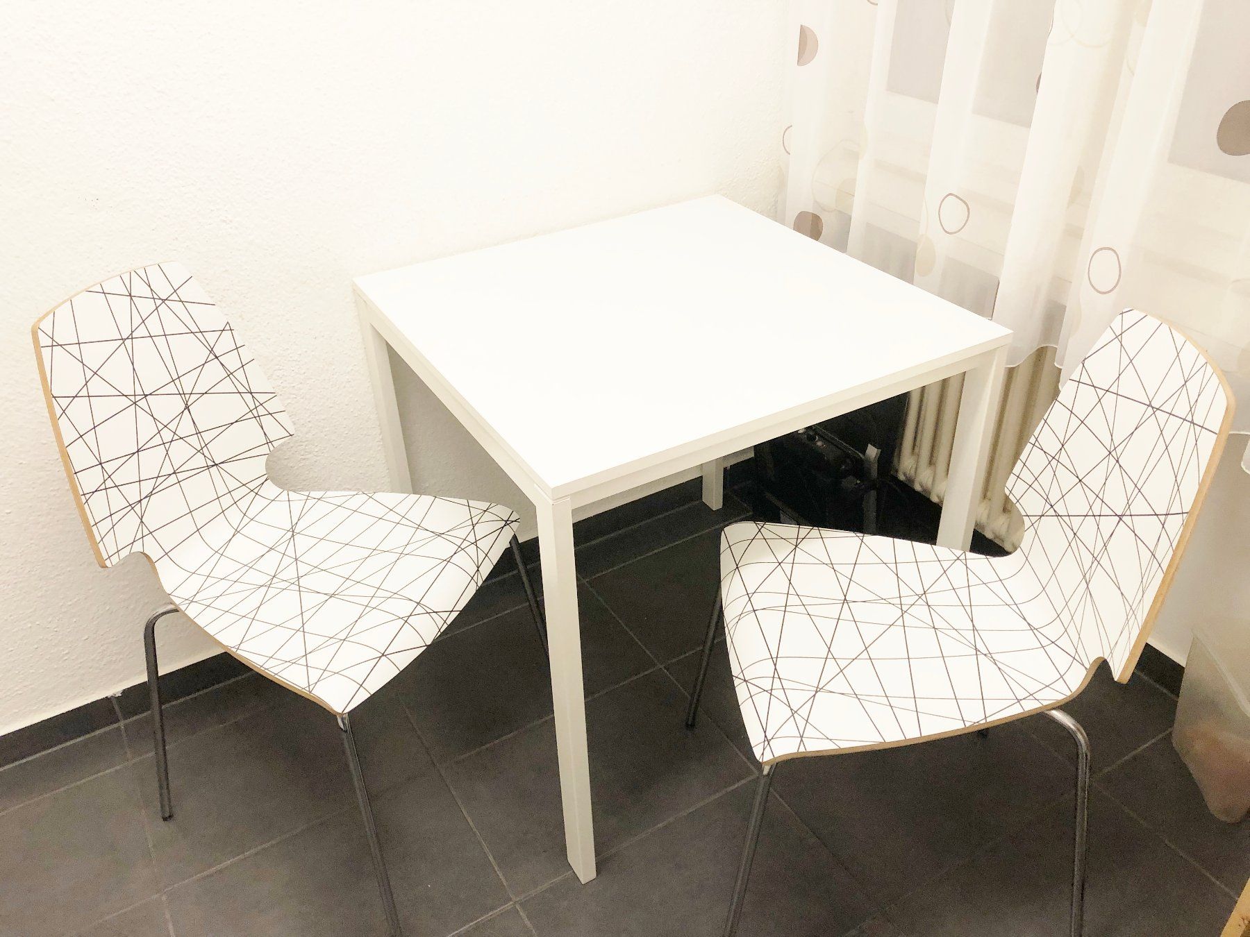 Ikea Tische: Tisch 75 x 75  cm mit 2 Vilmartiühle – Neu (gemäss Beschreibung) aus Glattbrugg von Ariel012 1