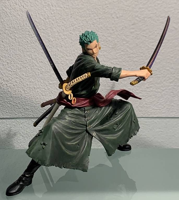 Statuette: Manga Figur, One Piece, Zoro – Usato da Baden venduto da laurent2025