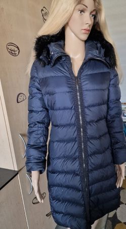 Doudoune Moncler bleu marine, taille 38, bonne état!
