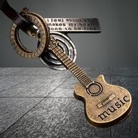 🎸🔥 Retro Gitarren-Leder Schlüsselanhänger 🔥🎸