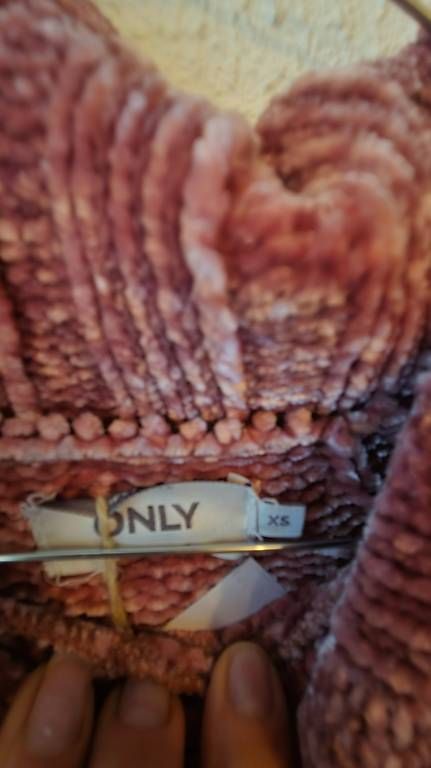 Maglioni & Felpe: Only pull – Usato da Muraz (Collombey) venduto da Kiriwi 3