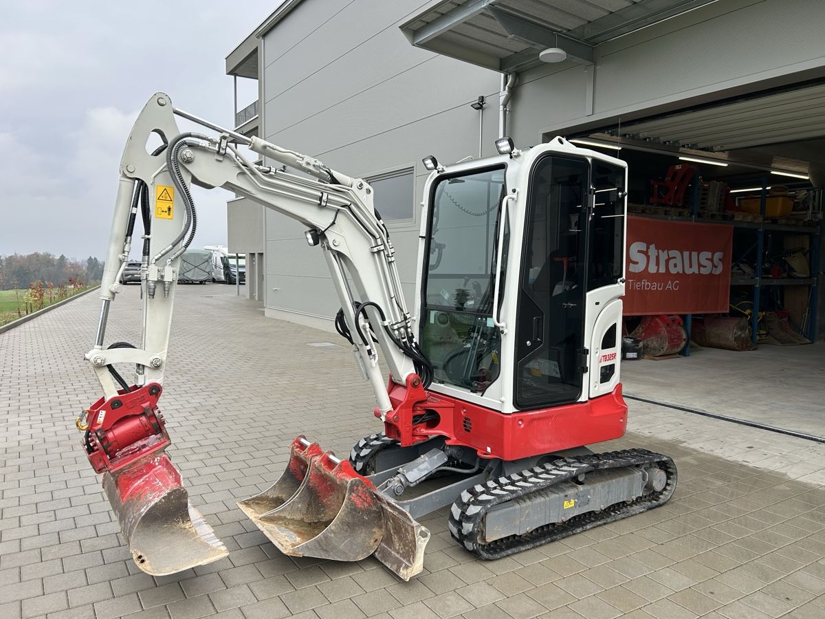 Takeuchi : Takeuchi TB325R Bagger – Gebraucht aus Salmsach von Takeuchi_W395 2