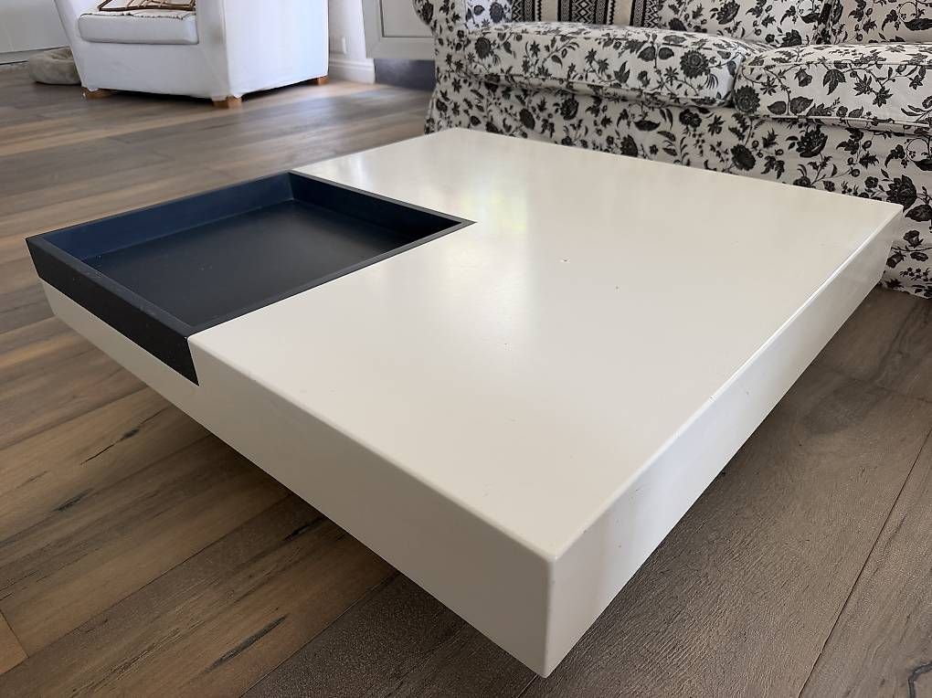 Tavoli: Table basse carrée design gris/blanc – Usato da Epalinges venduto da flo_7p8m 1
