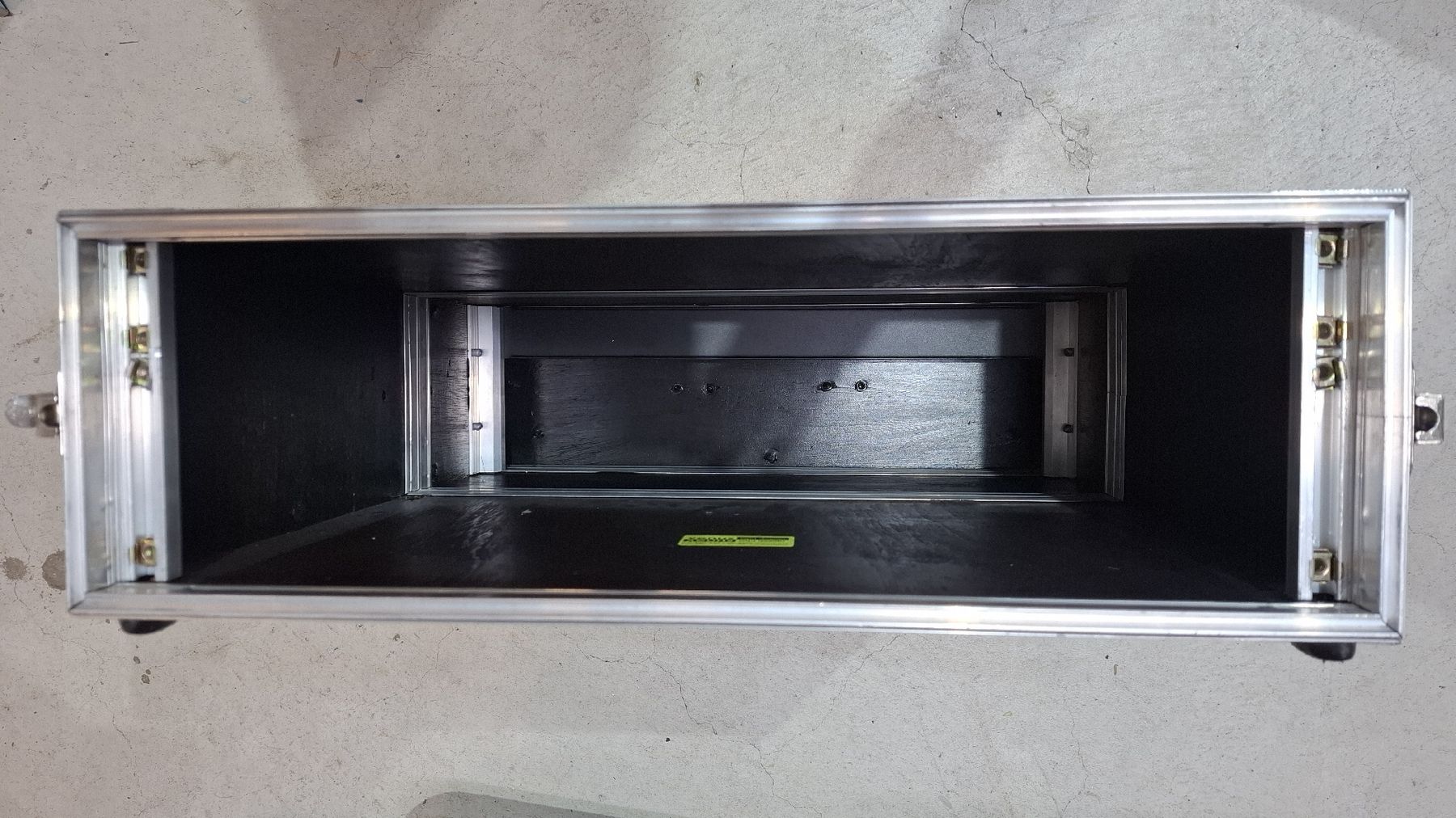Altri accessori: Flip Flightcase 19" für DJ, Player, Event, Effektgeräte – Usato da Watt venduto da Gubrist 3