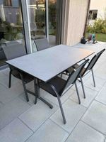 Gartentisch / Terrasse Tisch, grau , klappbar / 2 Stühle