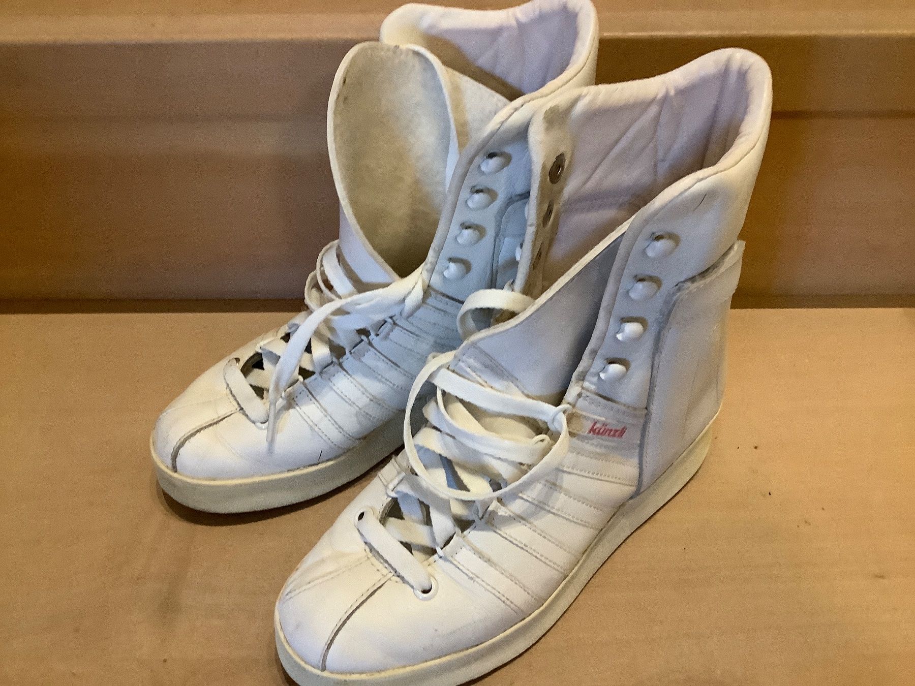 Damenschuhe: Vintage Kürzli Schuh – Gebraucht aus Triesen von boston7