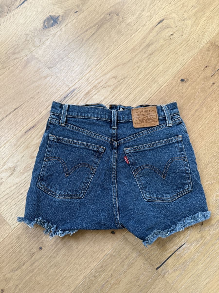 Levi's Jeans: Levi's Jeans-Shorts 25 – Gebraucht aus Aathal-Seegräben von cri_hz8c