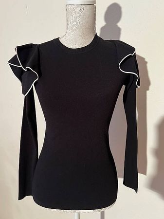 Pulli Karl Lagerfeled
