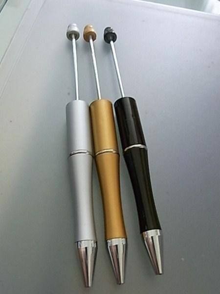 Penna & Evidenziatori: Kugelschreiber 15cm  "perlbar" goldig oder schwarz – Nuovo e nell'imballaggio originale da Alpnachstad venduto da perlengaby 1