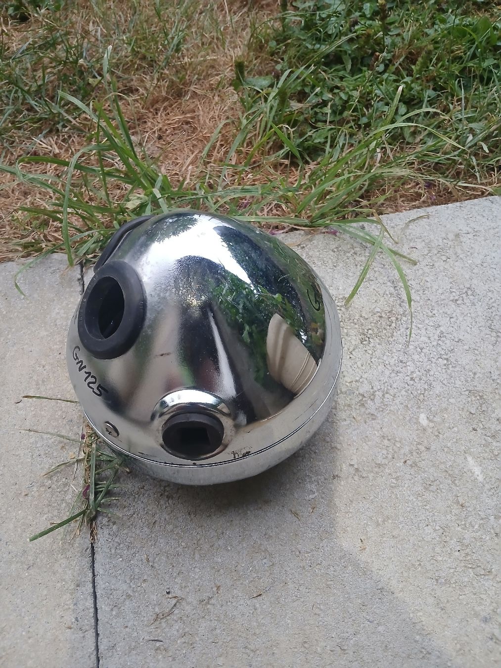 Phares: Suzuki GN 125 feu phare scheinwerfer  – D'occasion à Fey par lobanovski1 3