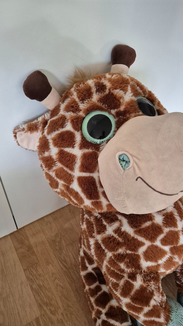 Giocattoli: Grosse Plüschtier Giraffe (sitzend 90cm) ab 10.- – Usato da Zug venduto da jpawlo 9